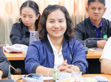 ตรวจเยี่ยมและรับฟังปัญหาของสมาชิกสหกรณ์นิคมประมงนครศรีธรรมราช จำกัด ณ จุดรวบรวมผลผลิตของสมาชิกสหกรณ์ โดยรับทราบถึงปัญหาความเดือดร้อนในเรื่องของการต่อทะเบียนเกษตรกรผู้เพาะเลี้ยงสัตว์น้ำของสมาชิกสหกรณ์ รวมทั้งเรื่องการขออนุญาตการเข้าทำประโยชน์ในที่ดินและติ ... พารามิเตอร์รูปภาพ 31